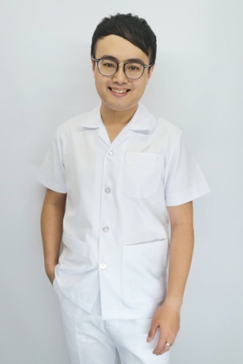 B69016#白色短袖男護師服褲裝  |產品目錄|男護理師服|套裝